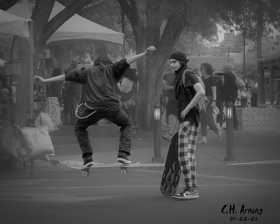 Fiesta skateboarders