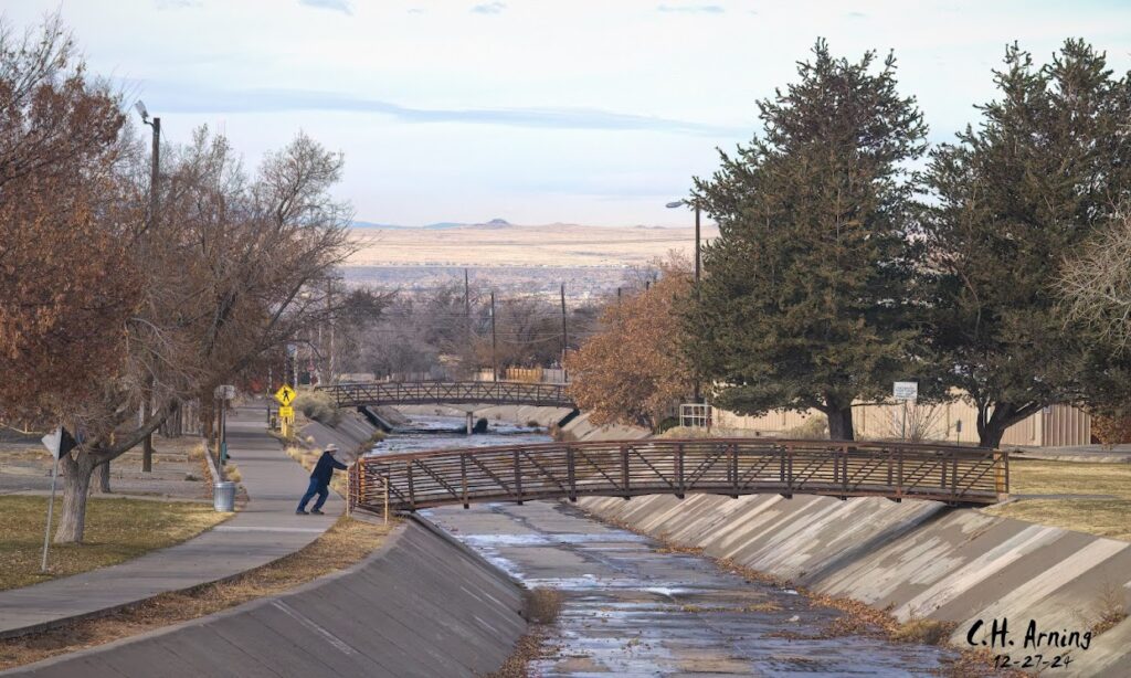 Arroyo Crossing